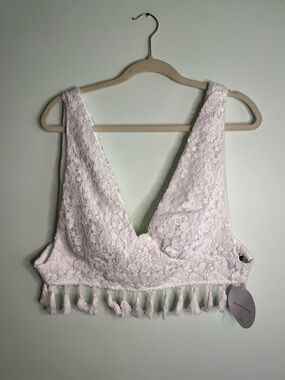 NWT White Lace Tassel Bralette (1X)